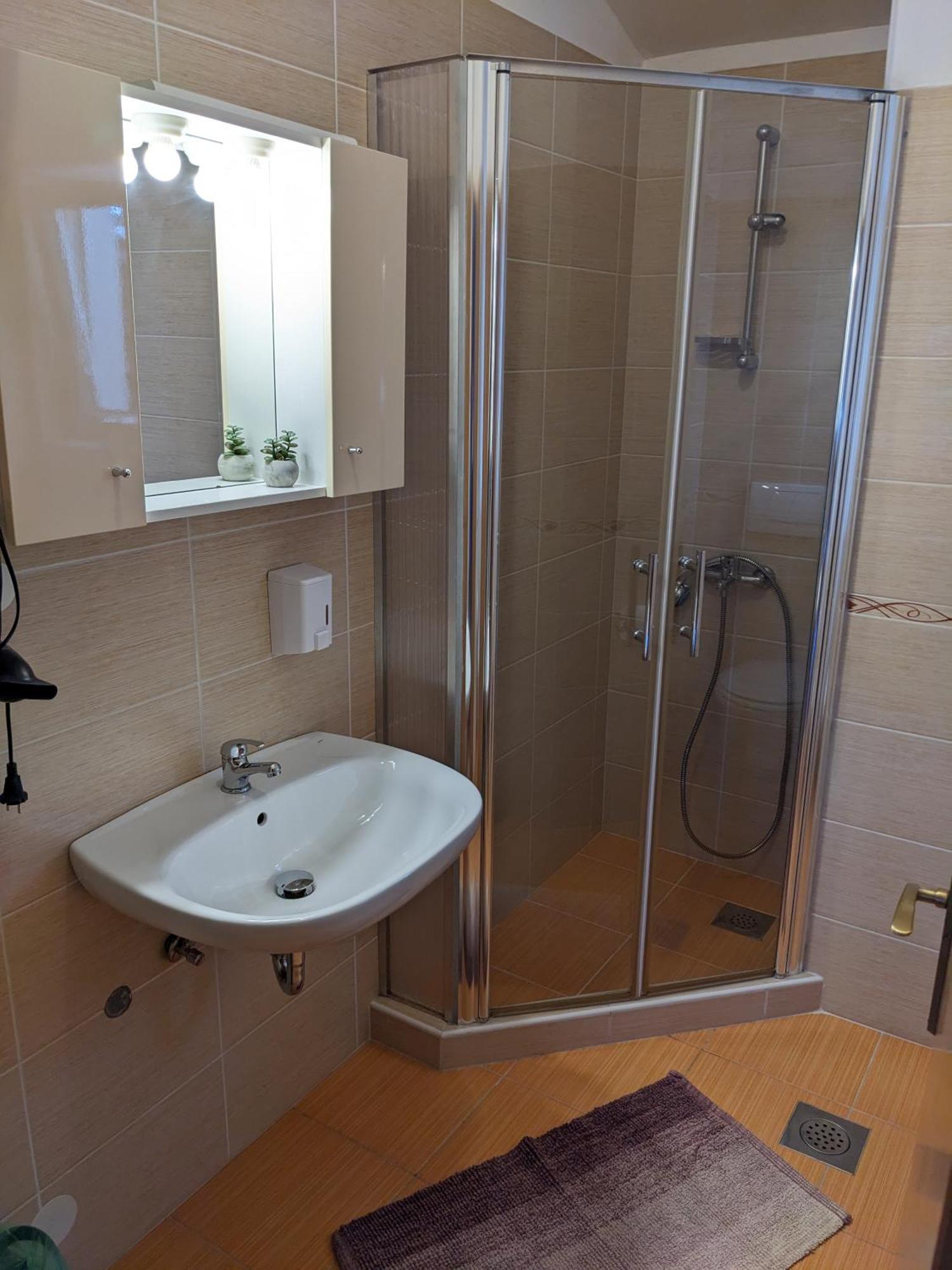 Apartments Monika Novi Vinodolski Eksteriør bilde