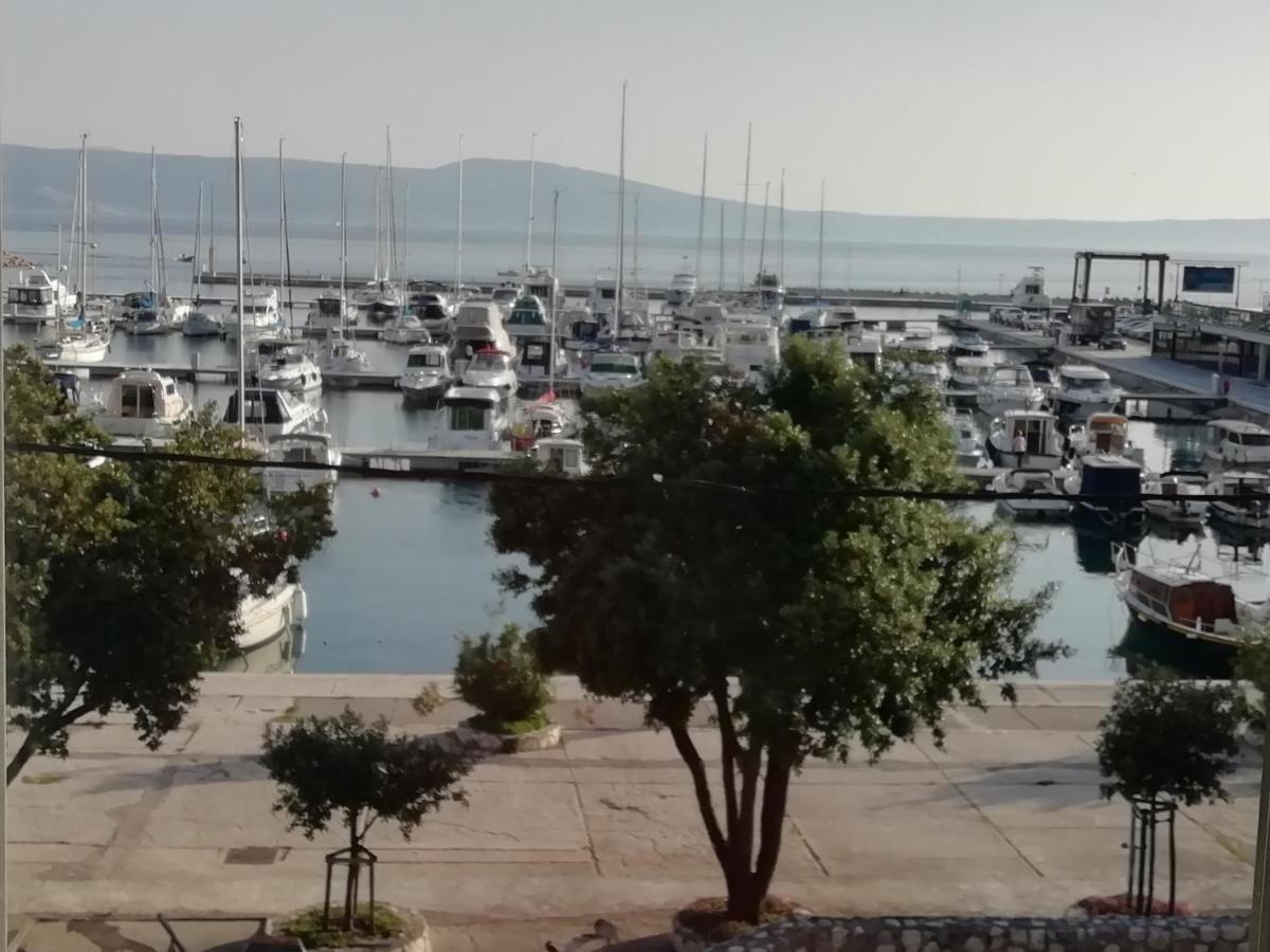 Apartments Monika Novi Vinodolski Eksteriør bilde